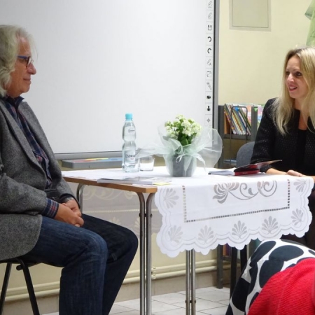 Katarzyna Dendys-Kosecka oraz Witold Turant rozmawiają o twórczości pisarza oraz jego prywatnych przeżyciach.