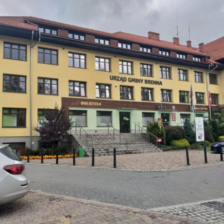 Obecna siedziba biblioteki w Brennej