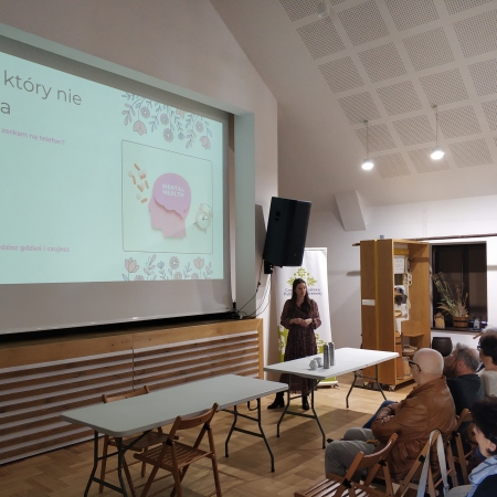 Prelekcja Patrycji Szczechli pt. "Mózg przebodźcowany: jak radzić sobie w świecie pełnym informacji?"